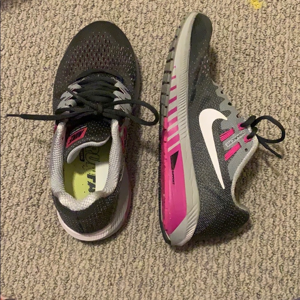 💥💥Nike running shoes